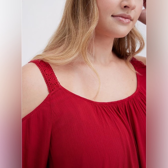 🆕🦄Torrid NWT🔖Beautiful Red Cold Shoulder Swing Top - 5x - Picture 4 of 6